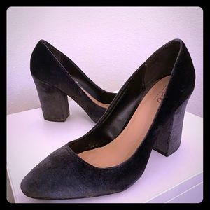 Blue gray velvet chunky heel